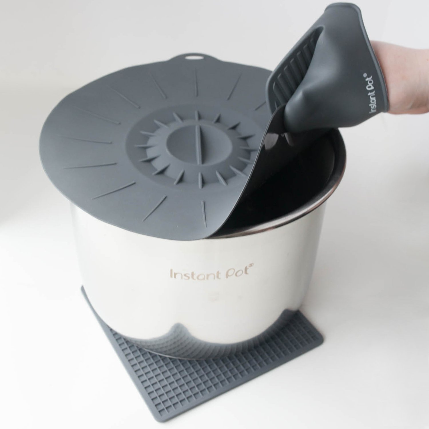 instant-pot-starterzubeh-r-set-3-teilig-mini-handschuhe-matte-deckel image 2